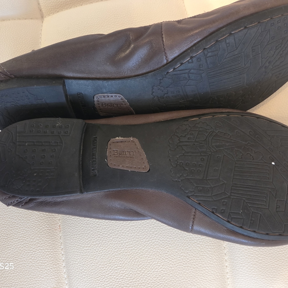 Born Womens Brown/grayish Leather Loafers